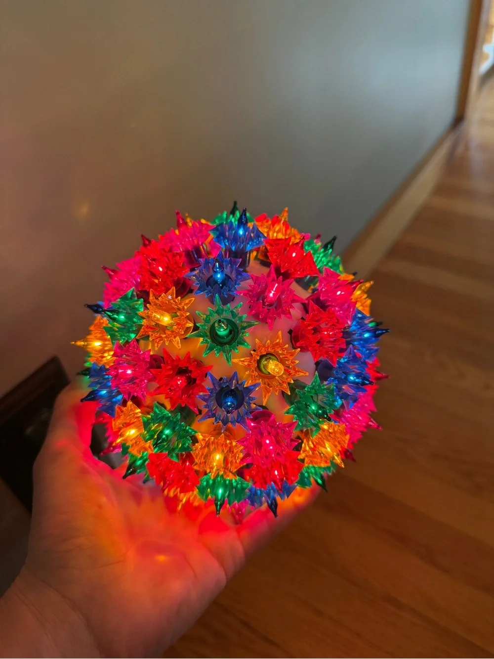 Vintage Multi-Color Starburst Christmas Light Sphere